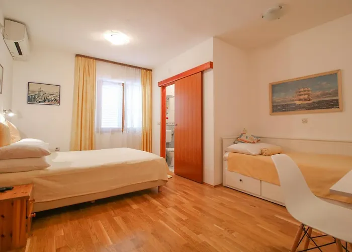 Sunshine Apartment